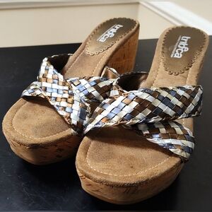 Tribeca by Kenneth Cole metallic weaved cork wedges